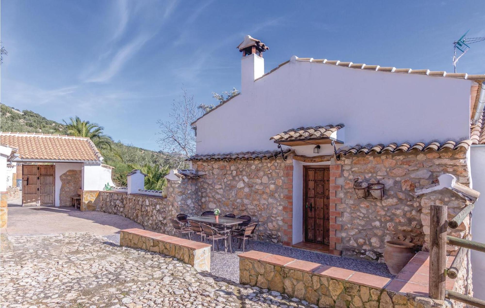 8 Bedroom Lovely Home In Iznájar Exterior photo