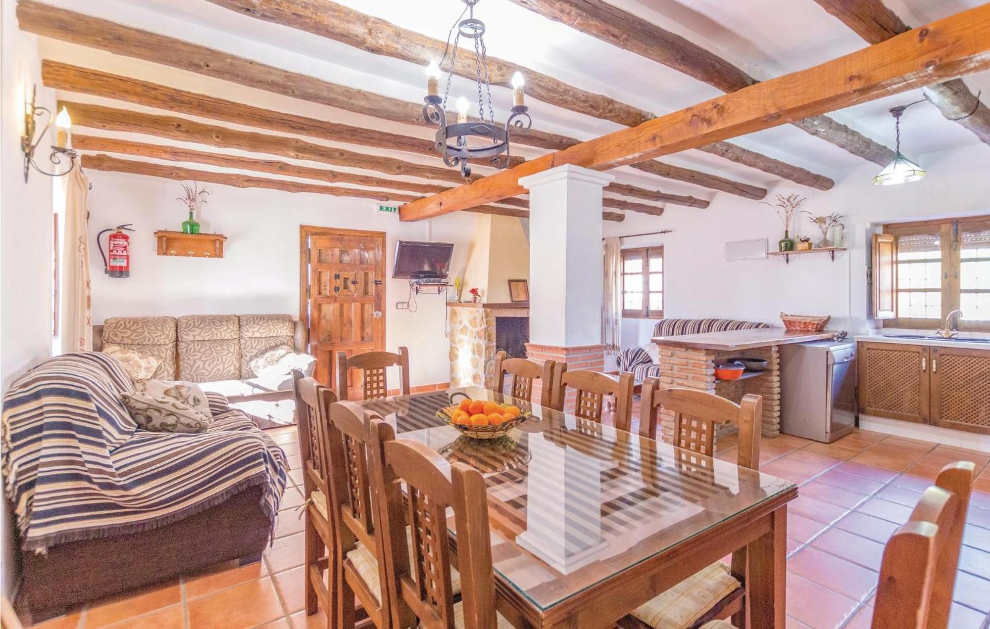 8 Bedroom Lovely Home In Iznájar Exterior photo